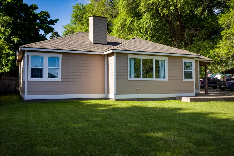 802 4th Avenue E, Polson, MT 59860 - #3