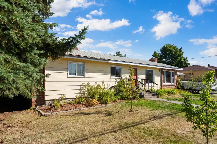 1023 8th Street W, Columbia Falls, MT 59912 - #2