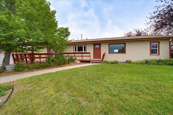 2202 3rd Street S, Great Falls, MT 59405