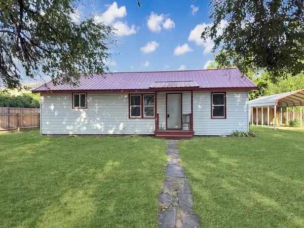 308 Clayton Street, Plains, MT 59859