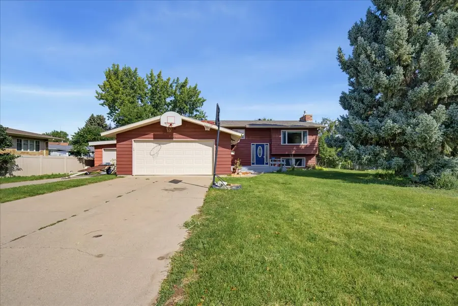 1131 18th Avenue Sw, Great Falls, MT 59404 - #3