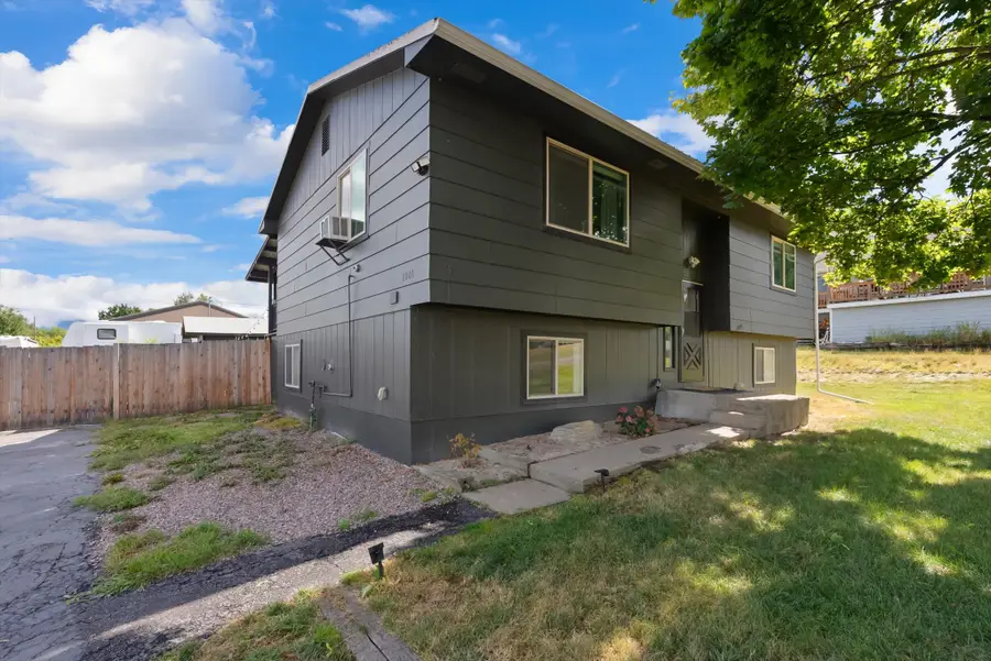 1001 E 4th Avenue, Polson, MT 59860 - #3