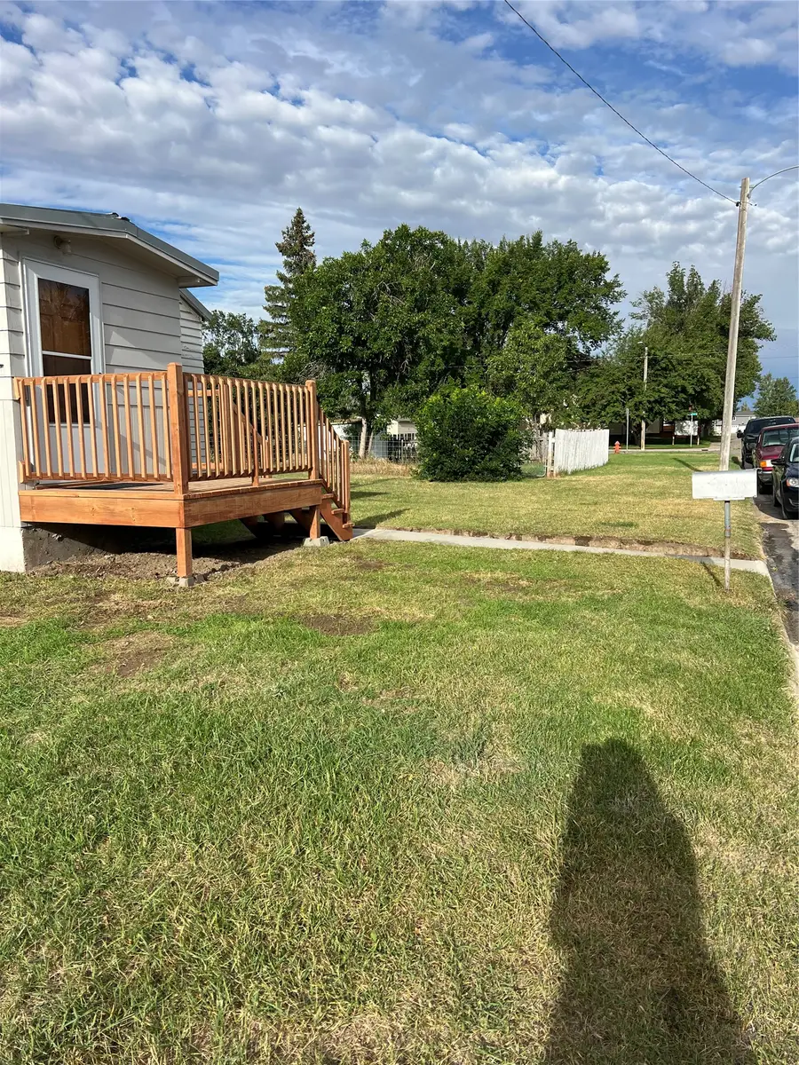 16 2nd Avenue Nw, Conrad, MT 59425 - #3
