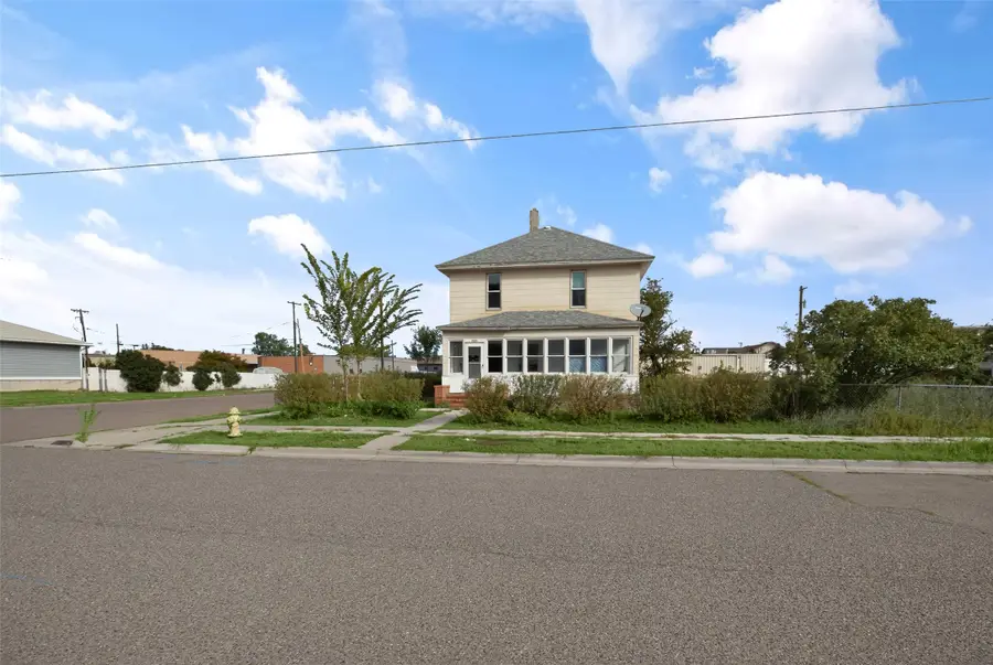 323 1st Avenue Sw, Great Falls, MT 59404 - #2