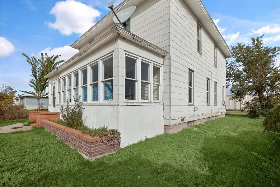 323 1st Avenue Sw, Great Falls, MT 59404 - #3