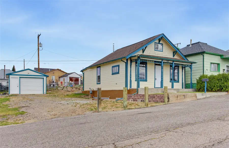 141 W Pacific Street, Butte, MT 59701 - #3