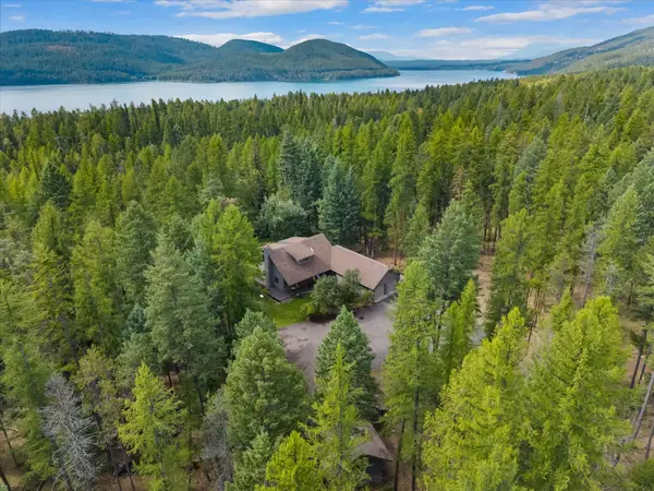 2405 E Lakeshore Drive, Whitefish, MT 59937