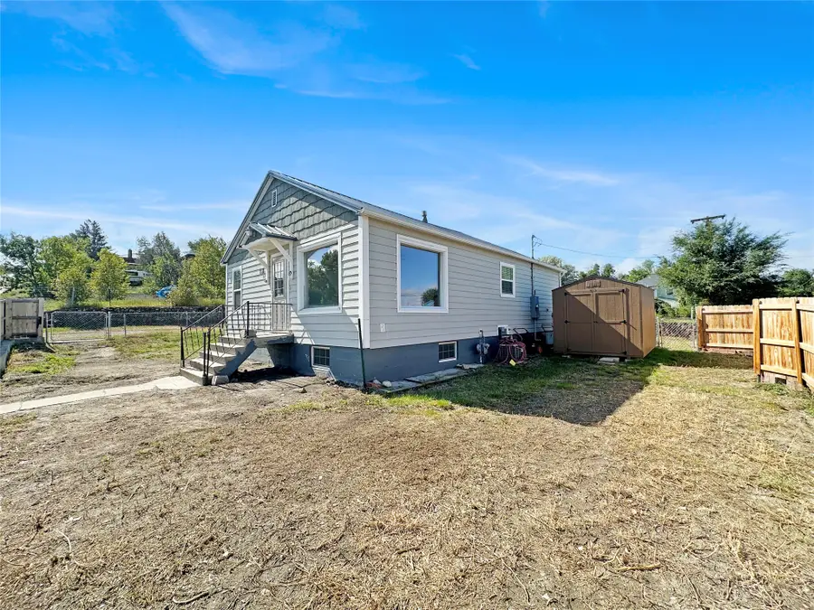 151 10th Avenue N, Shelby, MT 59474 - #2