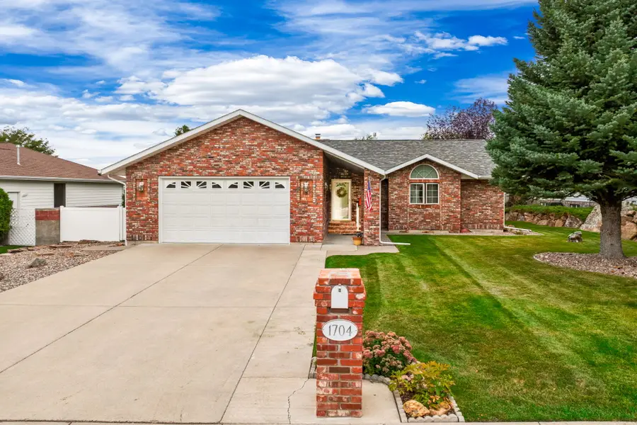 1704 39th Street S, Great Falls, MT 59405 - #2