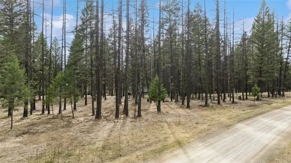 25 Hillcrest Drive, Eureka, MT 59917