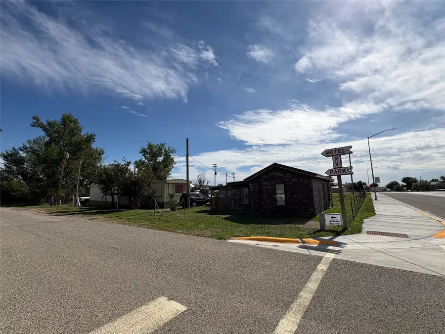 105 E Wheeler Street, Winnett, MT 59087 - #3