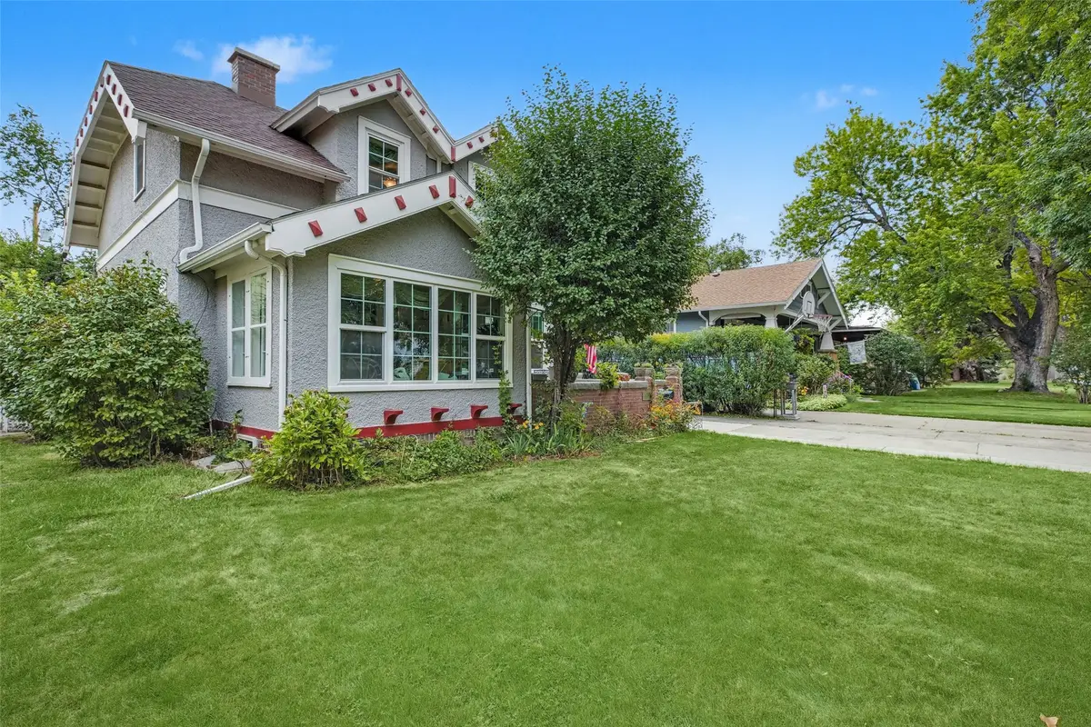 1809 4th Avenue N, Great Falls, MT 59401 - #1