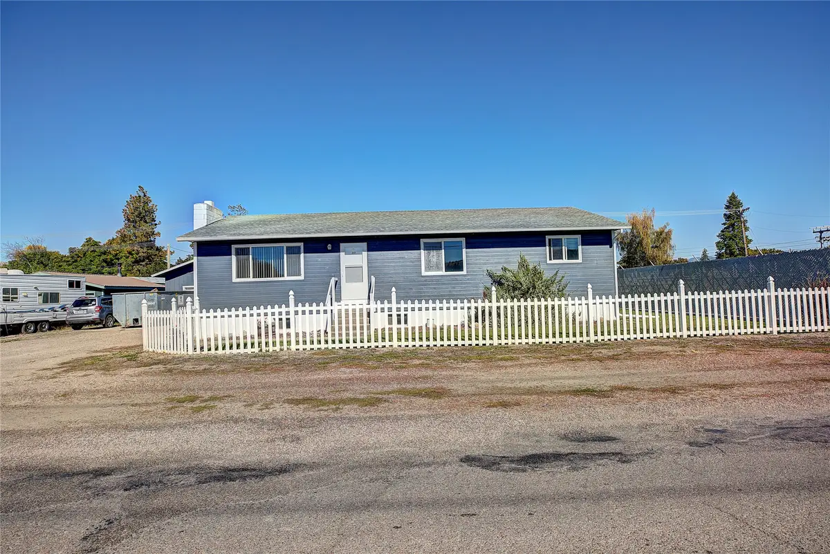 301 7th Avenue E, Polson, MT 59860 - #1