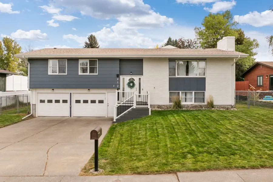 912 25th Avenue Sw, Great Falls, MT 59404 - #3