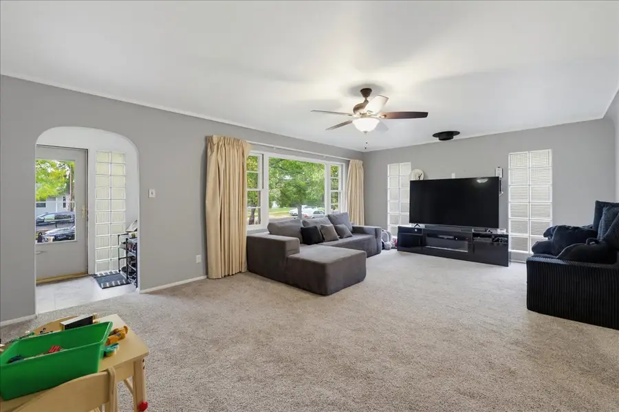 1208 5th Avenue S, Great Falls, MT 59405 - #2