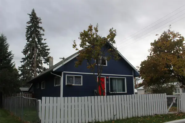 702 6th Avenue E, Polson, MT 59860