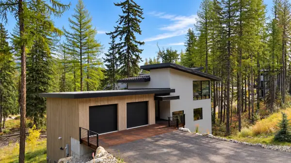 1074 Elk Camp Loop, Whitefish, MT 59937