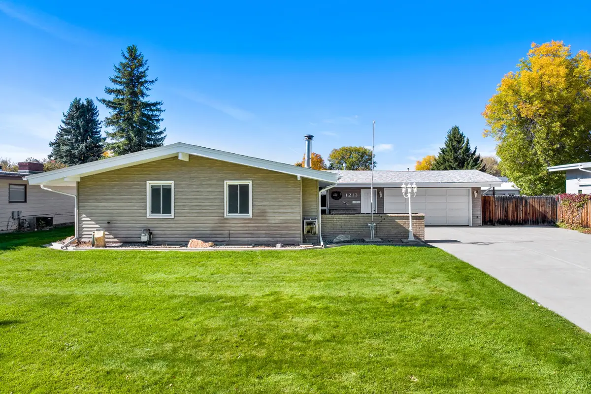 1213 Buena Drive, Great Falls, MT 59404 - #1