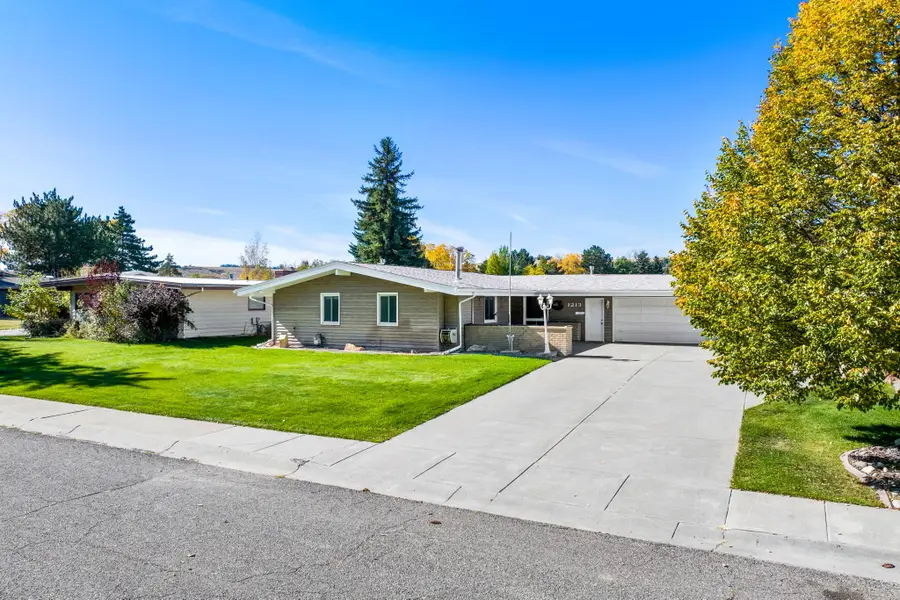 1213 Buena Drive, Great Falls, MT 59404 - #3