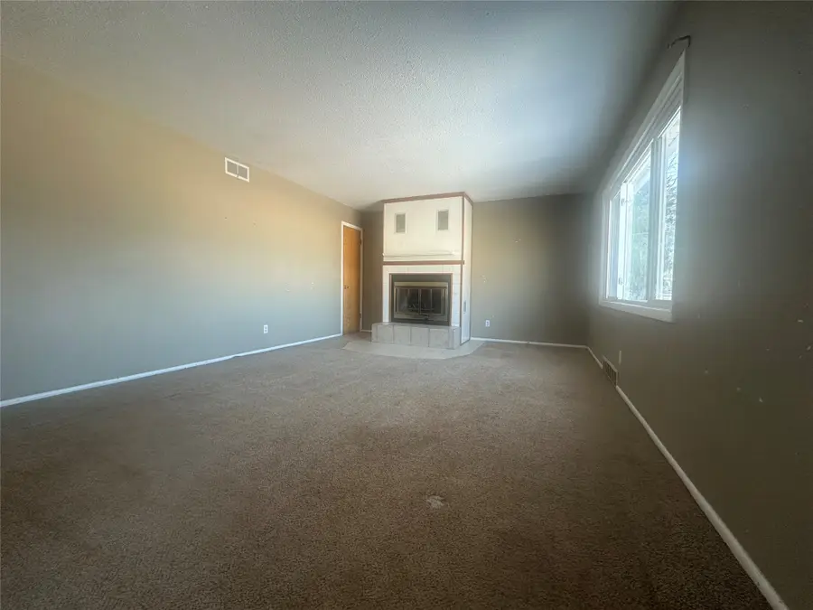 5312 5th Avenue S, Great Falls, MT 59405 - #2