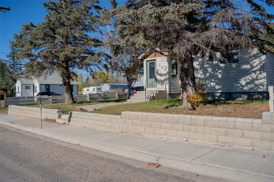 109 Sheridan Street, Shelby, MT 59474 - #2