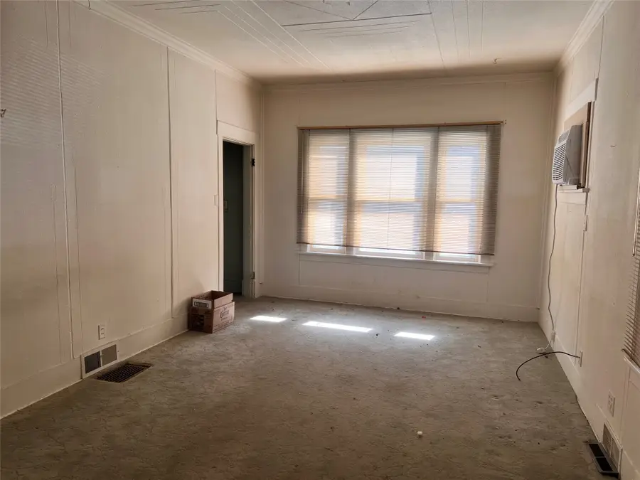 1019 9th Avenue S, Great Falls, MT 59405 - #3