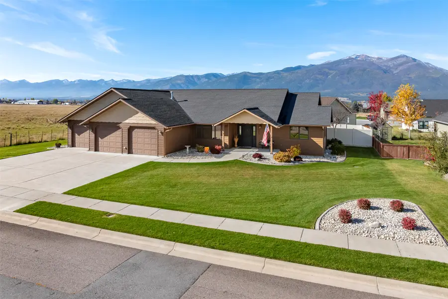 303 Syringa Street, Stevensville, MT 59870 - #2