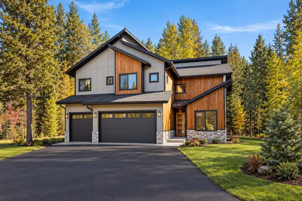 248 Oakmont Loop, Columbia Falls, MT 59912