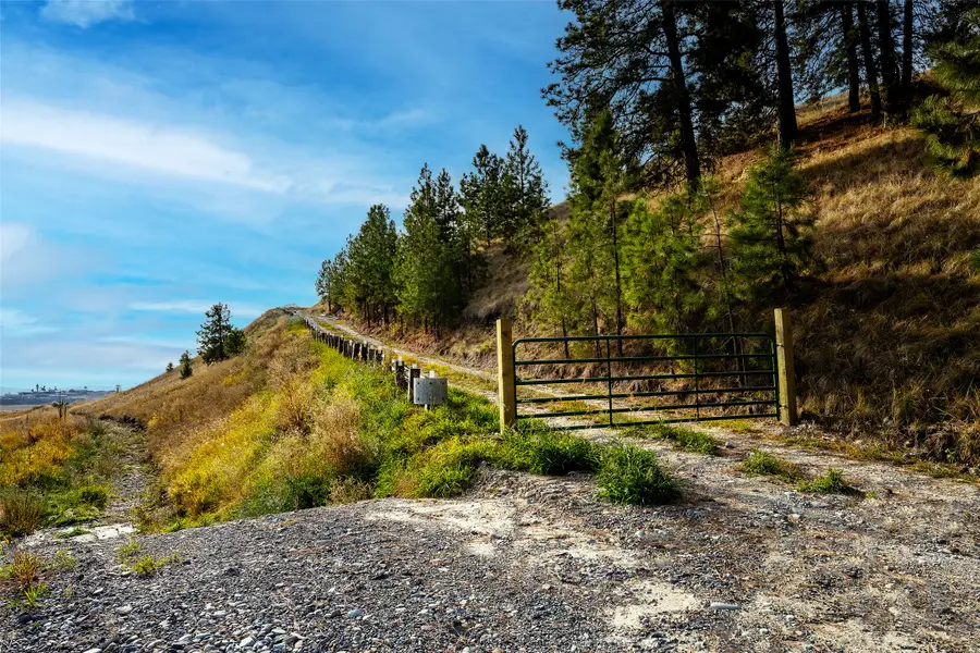 1151 Lindsay Road, Eureka, MT 59917 - #2