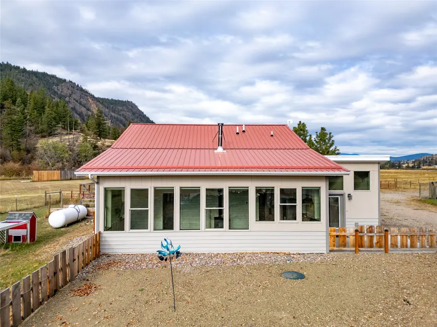 422 River Road E, Plains, MT 59859 - #2