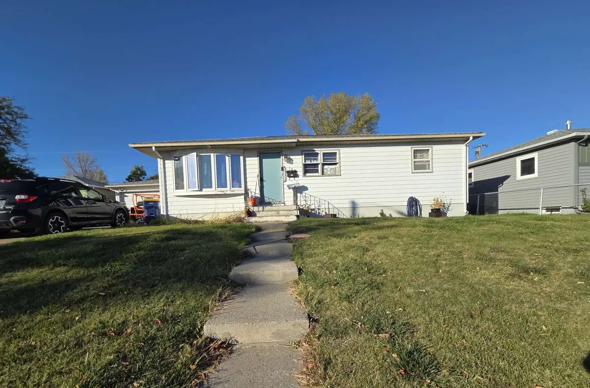 109 17th Avenue Nw, Great Falls, MT 59404 - #1
