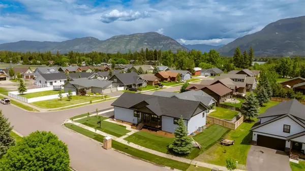 57 Hidden Cedar Loop, Columbia Falls, MT 59912