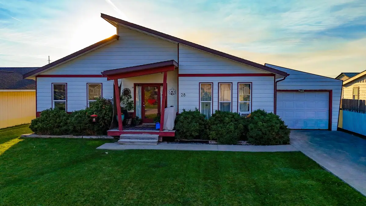 28 12th Place Nw, Ronan, MT 59864 - #1