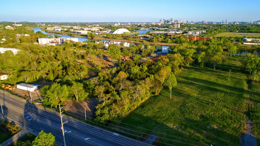 1016 W Trinity Ln, Nashville, TN 37218 - Image #2