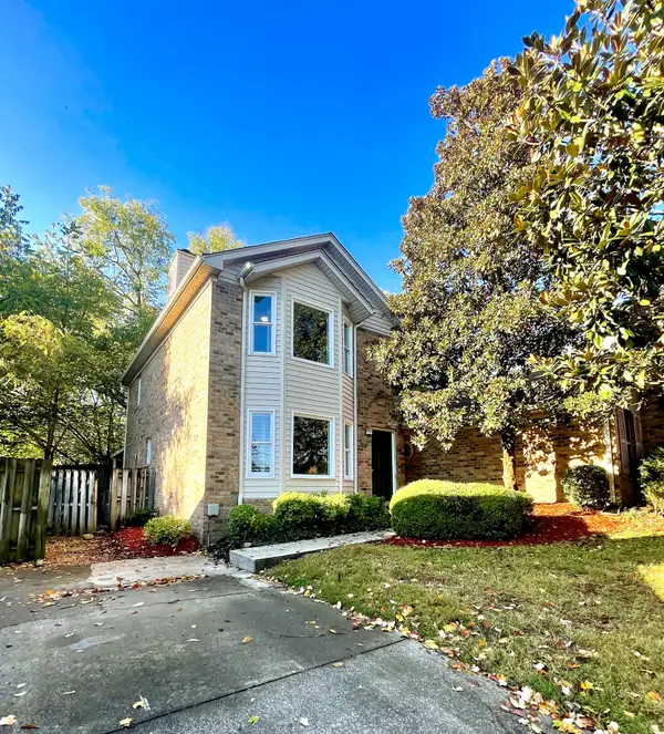 304 Hillside Ct, Murfreesboro, TN 37130