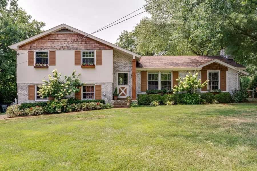 112 Eventide Dr, Hendersonville, TN 37075 - #2