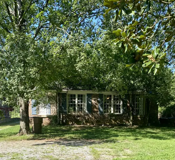 2122 Sharondale Drive, Nashville, TN 37215