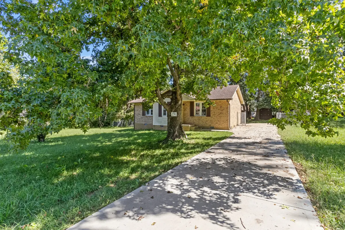 413 Buckeye Ln, Clarksville, TN 37042 - #1