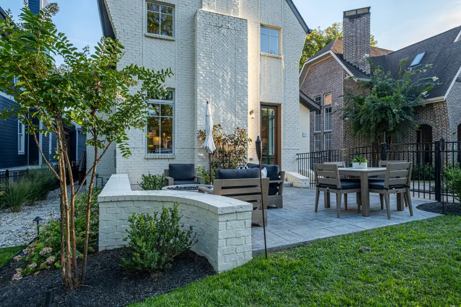 923A Gale Ln, Nashville, TN 37204 - Image #2