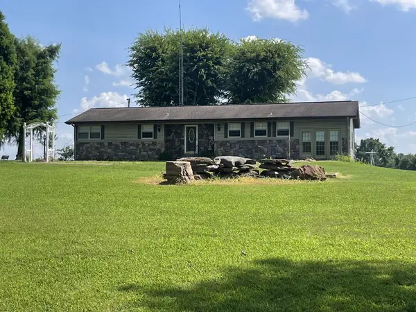 3855 Sulphur Creek Rd, Big Sandy, TN 38221