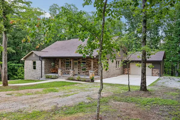 211 Woodmere Dr, Hohenwald, TN 38462