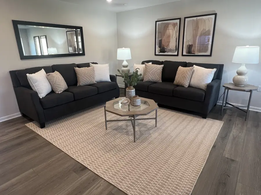 1126 Aubrey Meadows Pl, Franklin, KY 42134 - Image #2