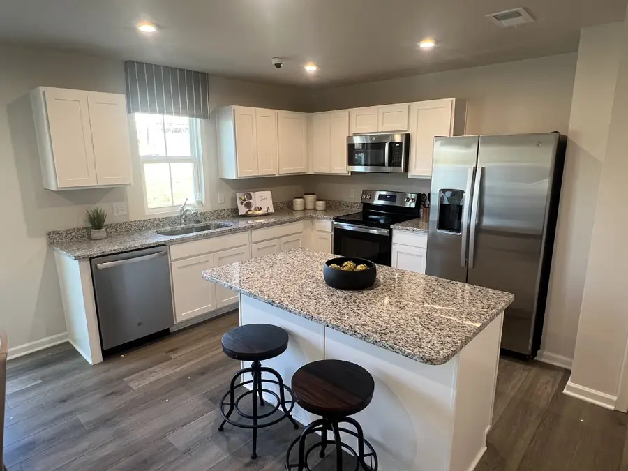 1126 Aubrey Meadows Pl, Franklin, KY 42134 - Image #3