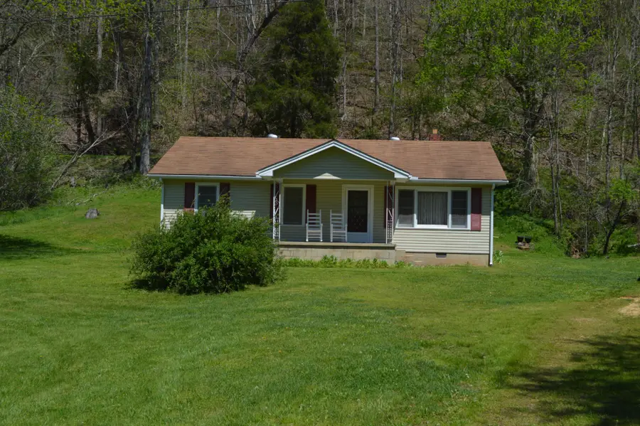 5485 Highway 412 E, Linden, TN 37096 - #3