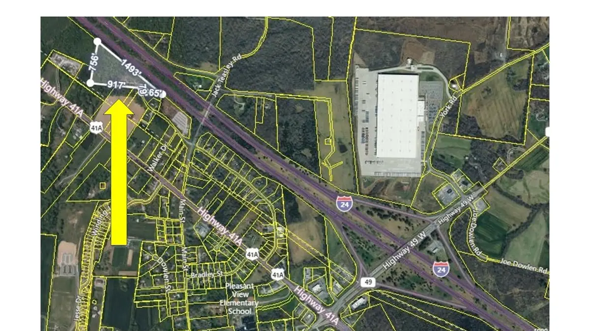 2126 Old Chamblis Rd, Pleasant View, TN 37146 - #1