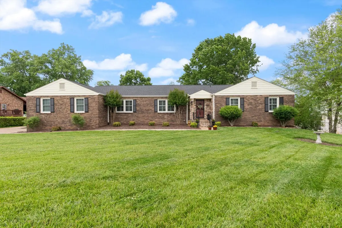 1627 Glenhaven Dr, Murfreesboro, TN 37130 - Image #1