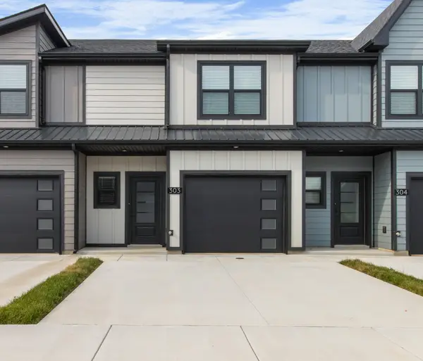 303 Jonathan Wade Circle, Clarksville, TN 37043