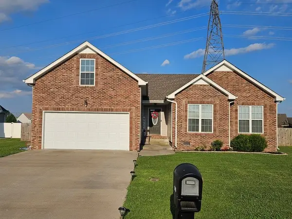 1045 Chardea Dr, Clarksville, TN 37040