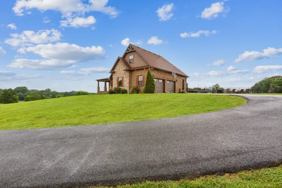 215 George Akins Rd, Westmoreland, TN 37186 - #2