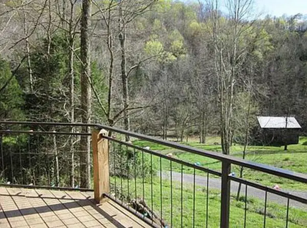 360 Spurlock Hollow Lane, Gainesboro, TN 38562